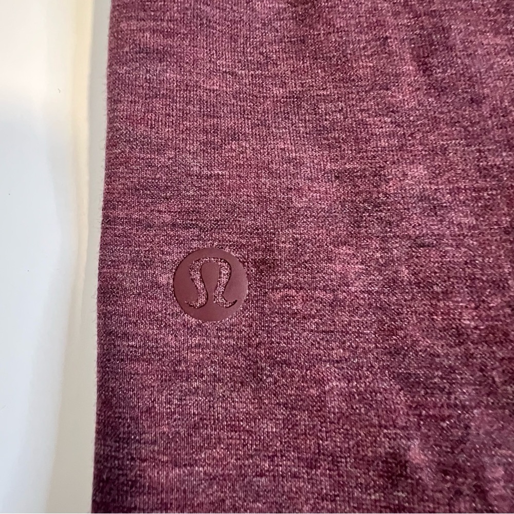 Lululemon Athletica relax fit T in “atmospheric purple” xl - Picture 3 of 7